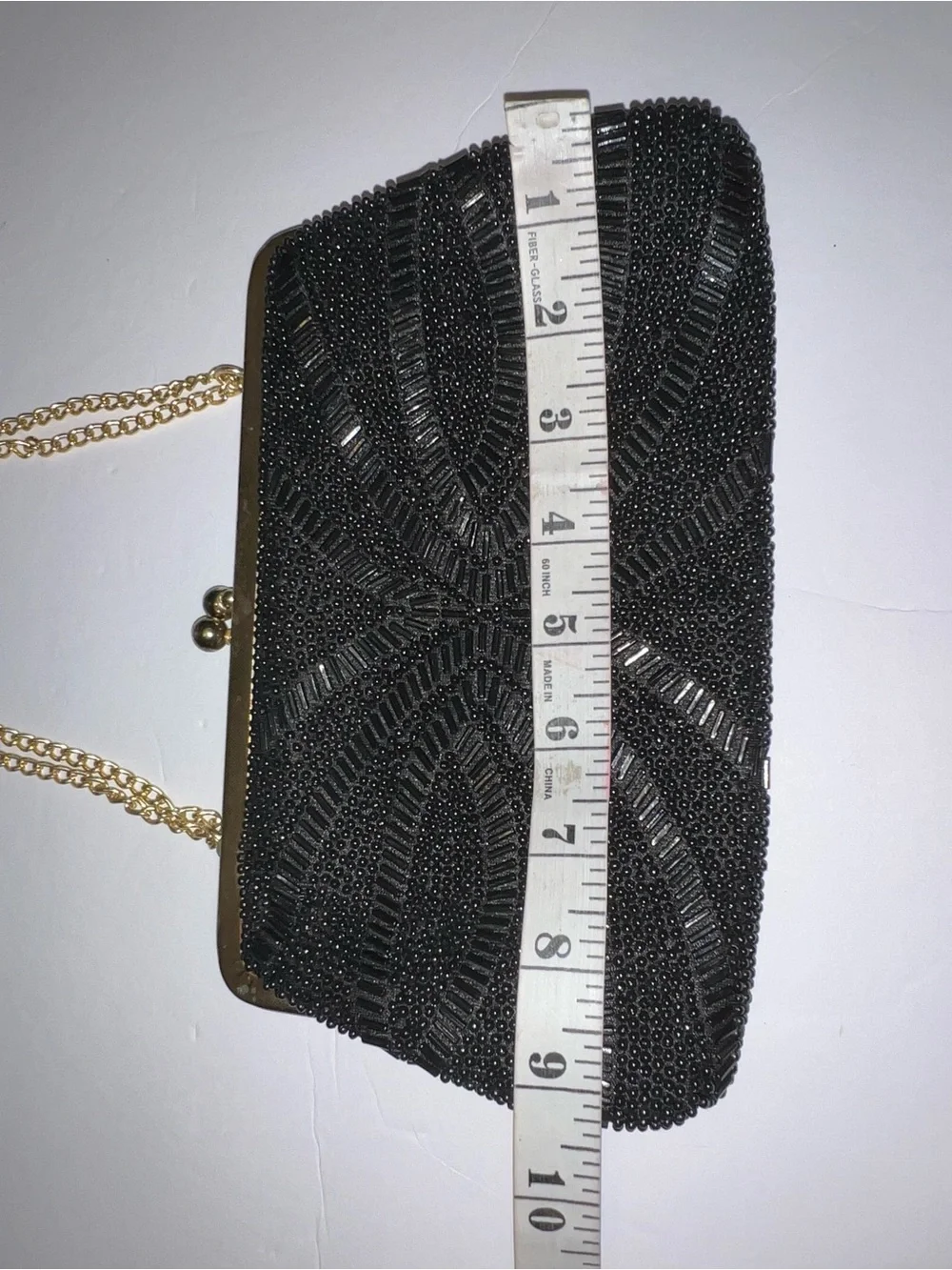 Vintage Beaded Chain Kiss Lock Clutch